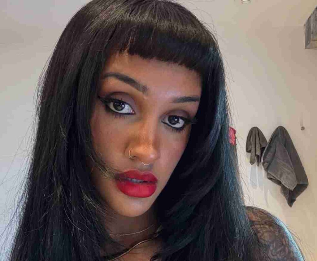 A profile photo of Zoey Sinn